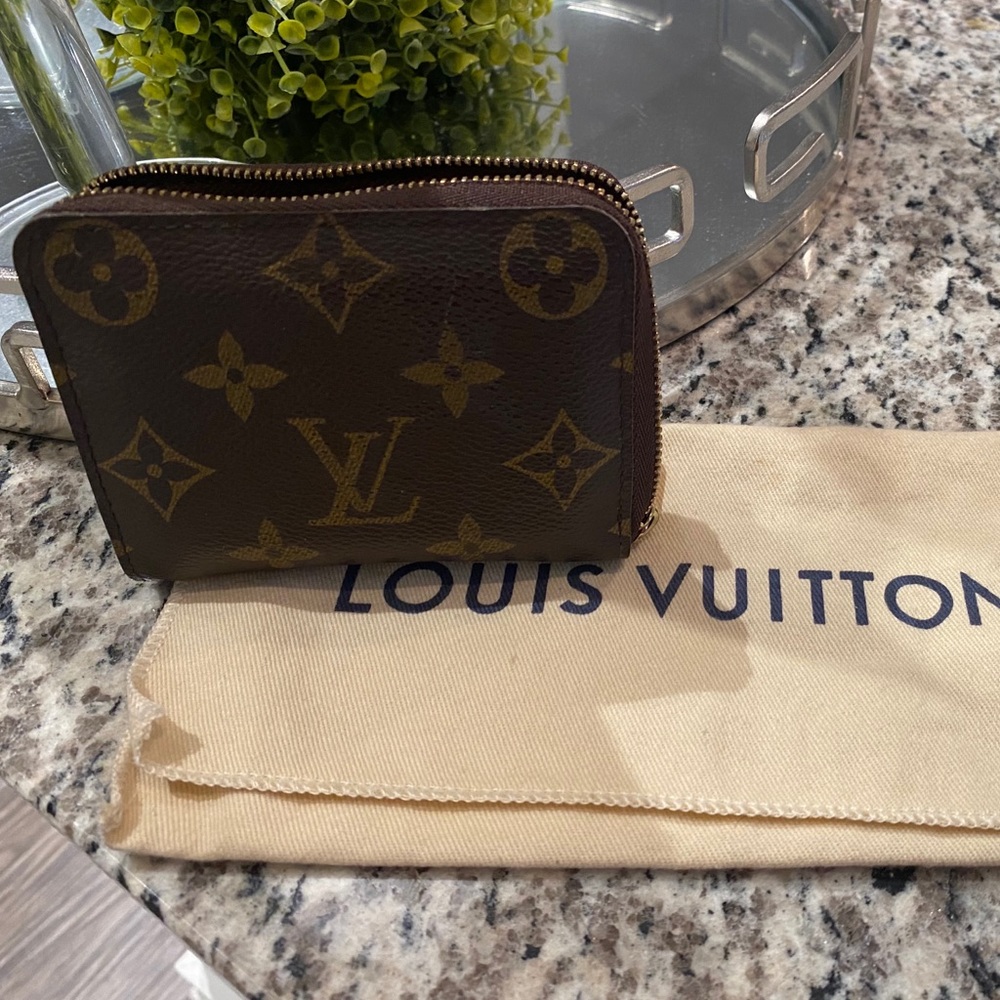 Authentic Louis Vuitton Card/coin wallet